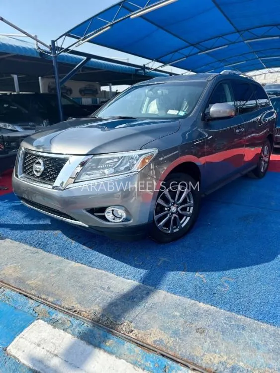 Nissan Pathfinder 2016 for Sale in Ajman Image-11