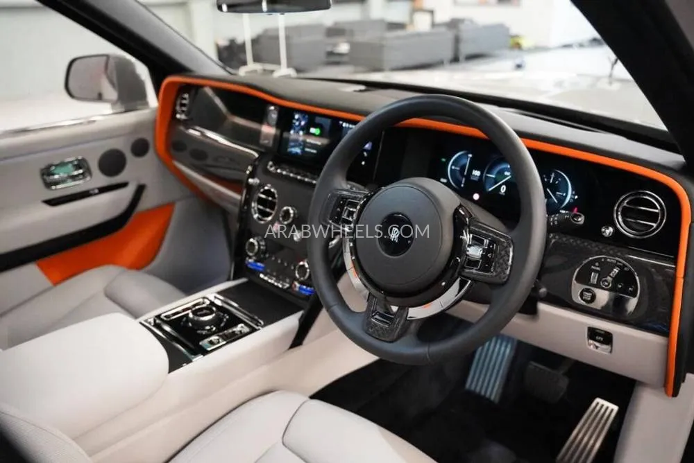 Rolls Royce Cullinan 2025 for Sale in Dubai Image-5