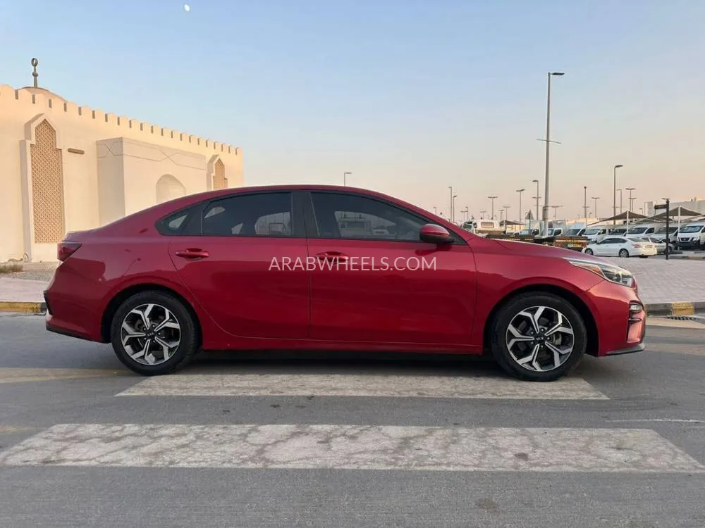Kia Forte 2019 for Sale in Sharjah Image-4