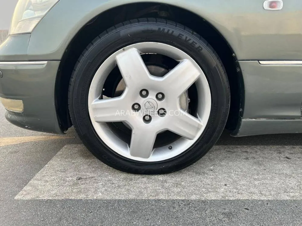 Lexus LS 2005 for Sale in Sharjah Image-9