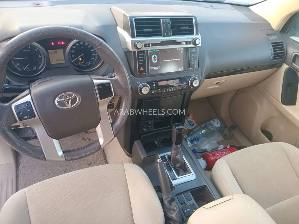 Toyota Land Cruiser Prado 2016 for Sale in Ajman Image-3