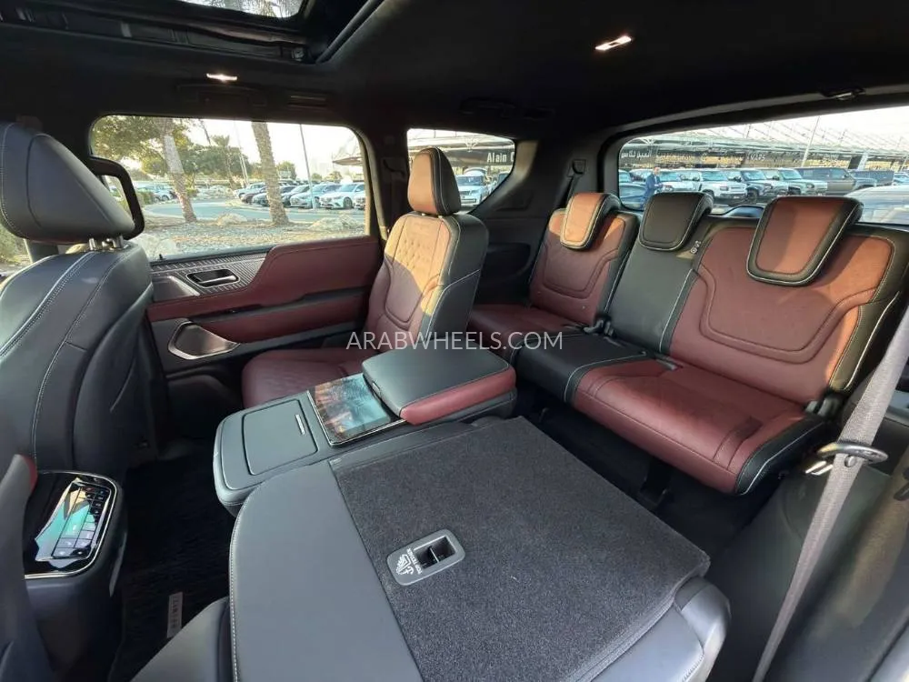 Infiniti QX80 2025 for Sale in Dubai Image-18