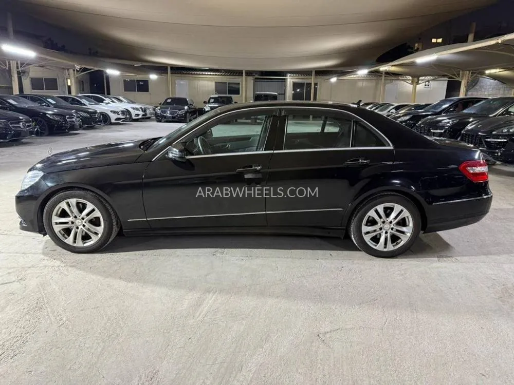 Mercedes Benz E Class 2010 for Sale in Dubai Image-3