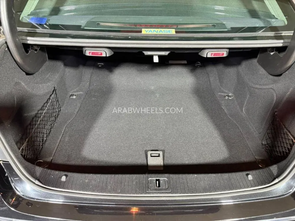 Mercedes Benz E Class 2010 for Sale in Dubai Image-11