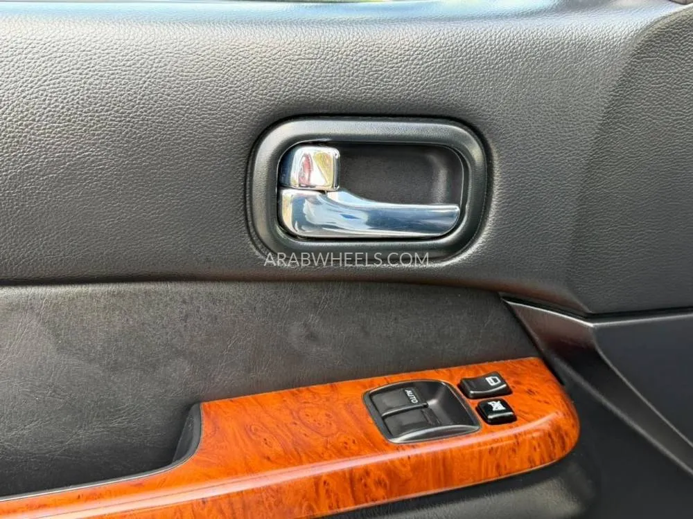 Nissan Patrol 2018 for Sale in Dubai Image-12