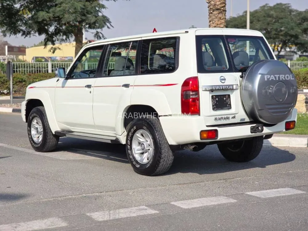 Nissan Patrol 2022 for Sale in Dubai Image-14