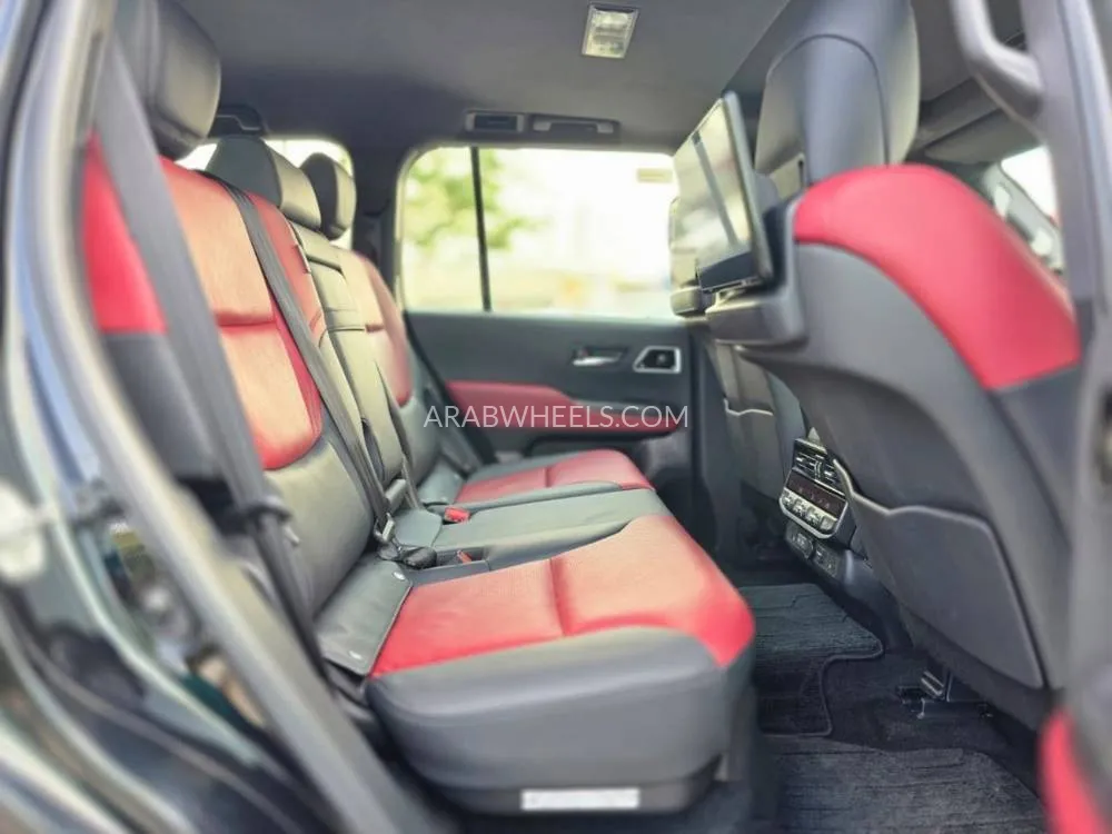 Toyota Land Cruiser 2025 for Sale in Dubai Image-12