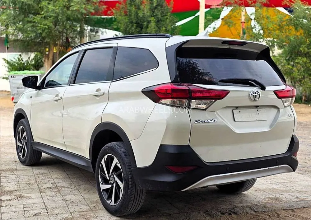 Toyota Rush 2023 for Sale in Dubai Image-6