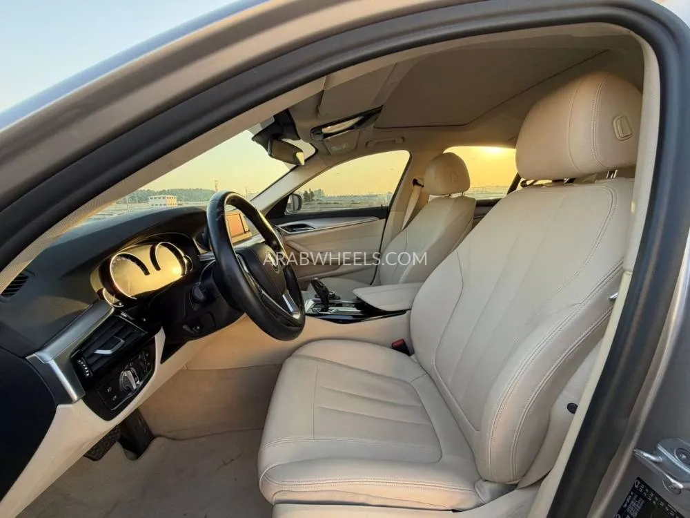 BMW 5 series 2020 for Sale in Sharjah Image-9