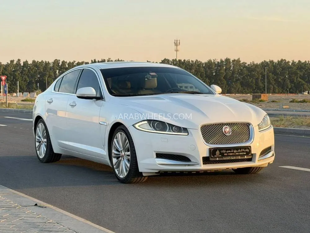 Jaguar XF 2014 for Sale in Sharjah Image-3