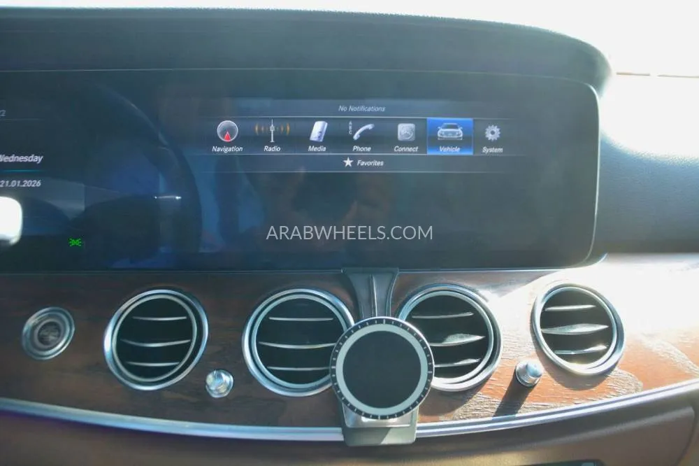 Mercedes Benz E Class 2017 for Sale in Sharjah Image-13