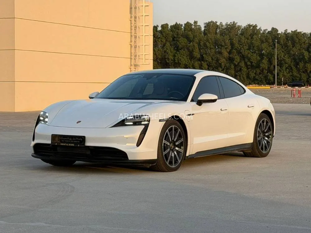 Porsche Taycan 2022 for Sale in Sharjah Image-3