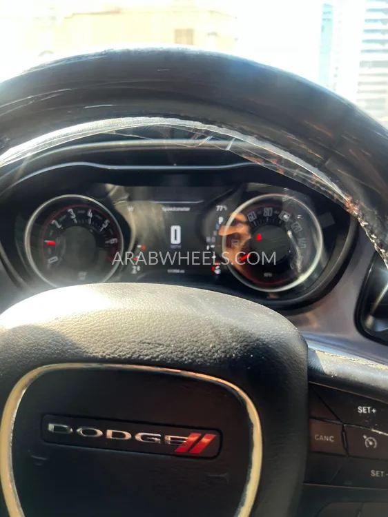 Dodge Challenger 2019 for Sale in Sharjah Image-8
