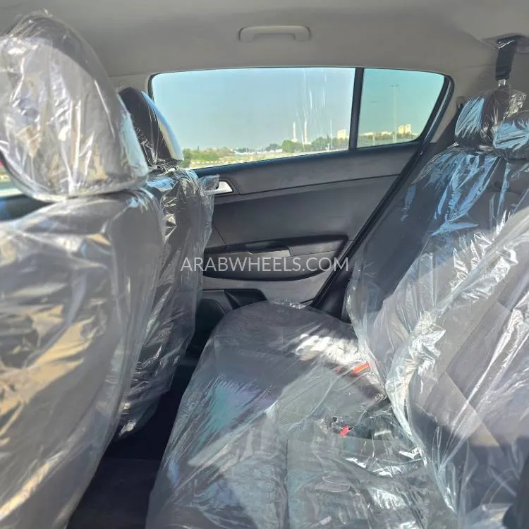 Kia Sportage 2016 for Sale in Sharjah Image-19
