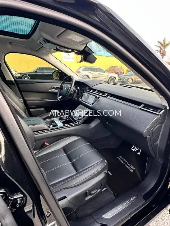 Land Rover Range Rover Velar 2019 for Sale in Ajman Image-9