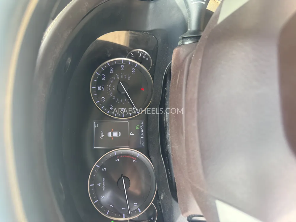 لكزس ES 2016 for Sale in الشارقة Image-8