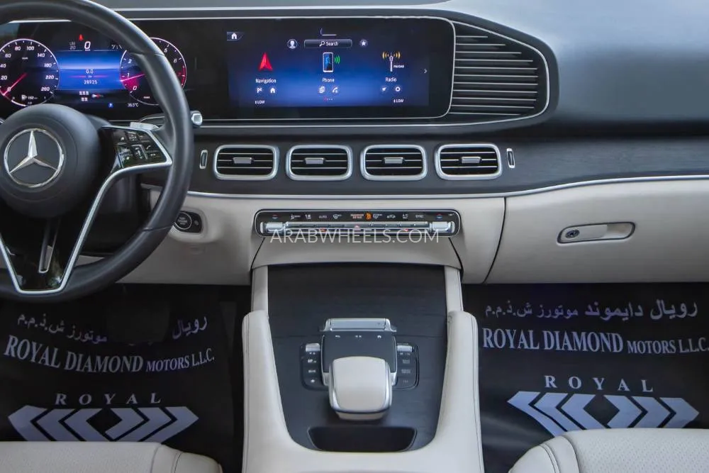Mercedes Benz GLE Class 2024 for Sale in Dubai Image-13
