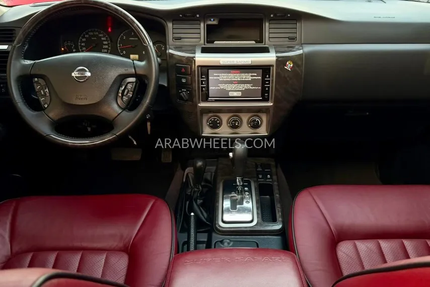 Nissan Patrol 2023 for Sale in Sharjah Image-4