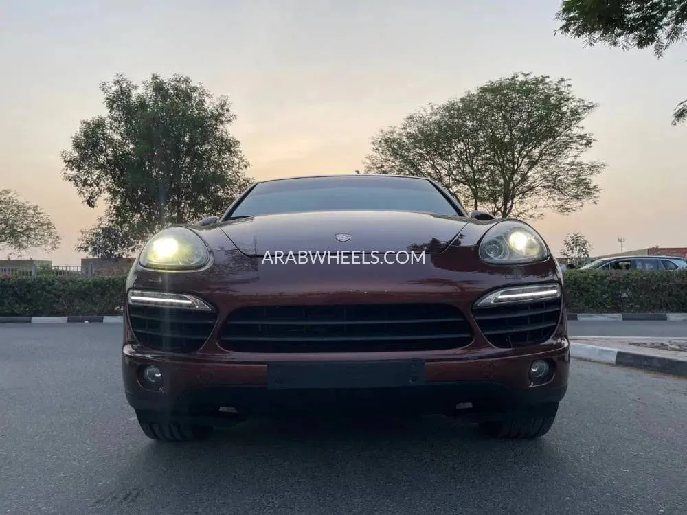 Porsche Cayenne 2011 for Sale in Ajman Image-4