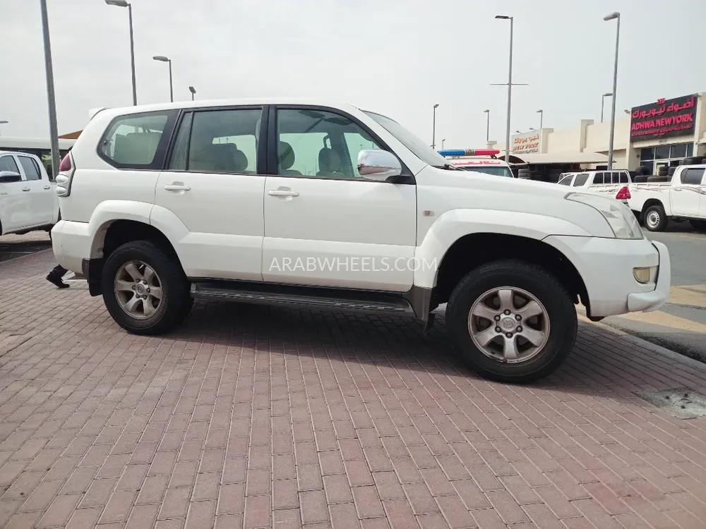 تويوتا لاند كروزر برادو 2007 for Sale in الشارقة Image-5