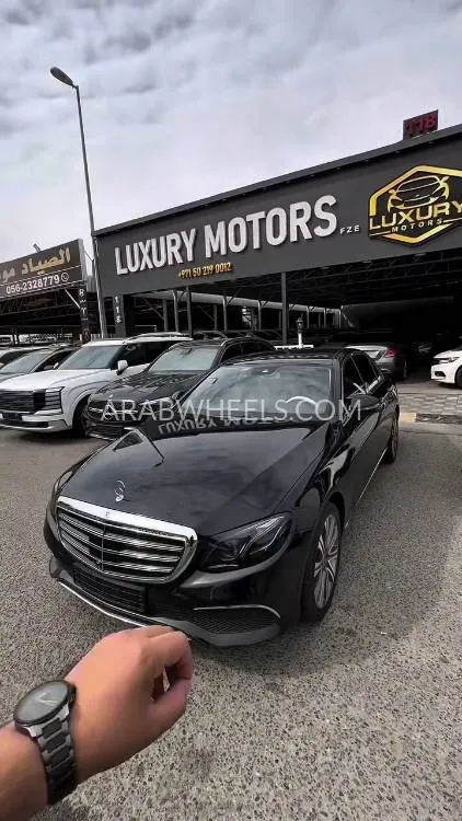 Mercedes Benz E Class 2017 for Sale in Ajman Image-2