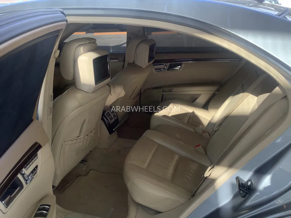 مرسيدس بنز كلاس S 2011 for Sale in أبو ظبي Image-3