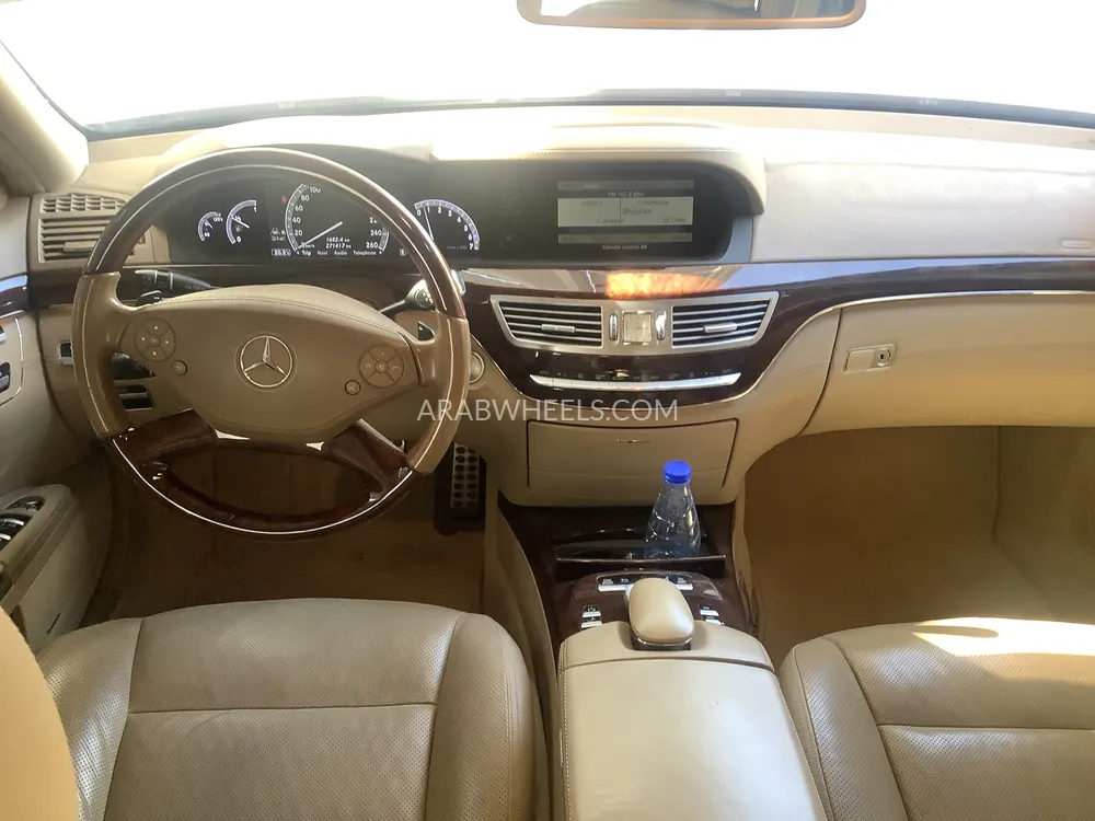 مرسيدس بنز كلاس S 2011 for Sale in أبو ظبي Image-2