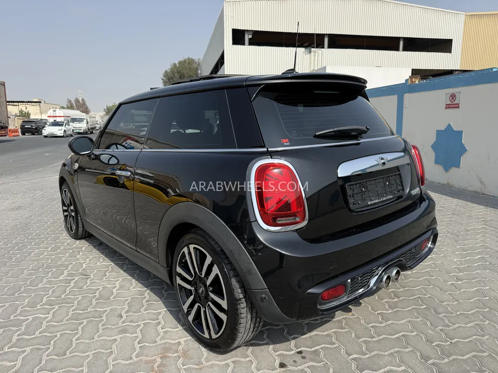 Mini Cooper 2020 for Sale in Dubai Image-6