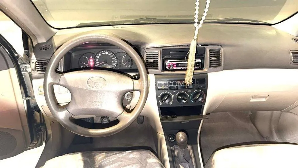 Toyota Corolla 2002 for Sale in Sharjah Image-10
