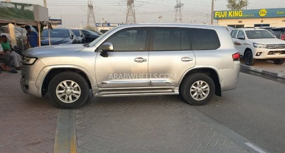 تويوتا لاند كروزر 2012 for Sale in دبي Image-8