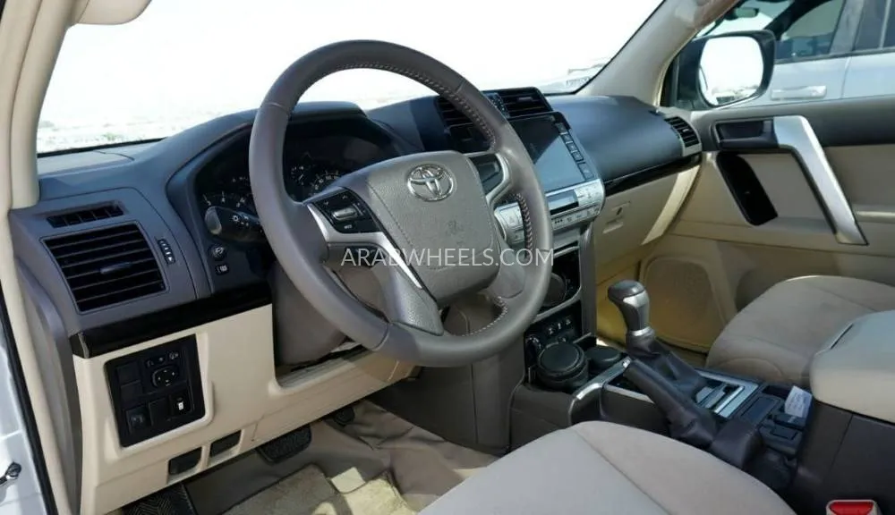 تويوتا لاند كروزر برادو 2023 for Sale in دبي Image-10