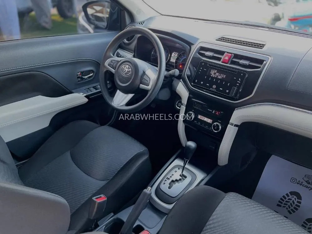 Toyota Rush 2023 for Sale in Sharjah Image-9