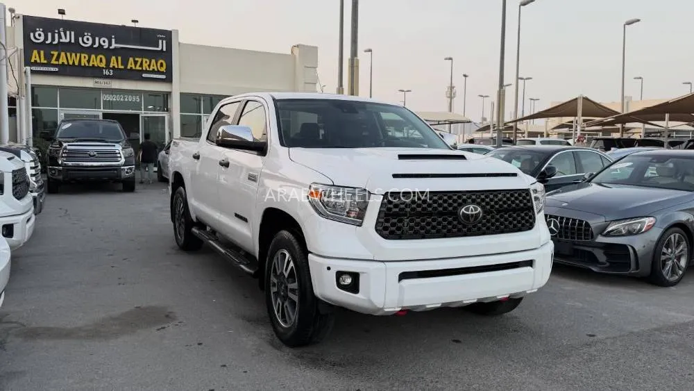 Toyota Tundra 2020 for Sale in Sharjah Image-3