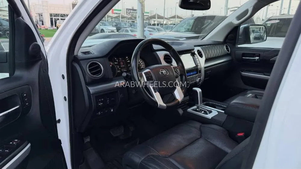 Toyota Tundra 2020 for Sale in Sharjah Image-9