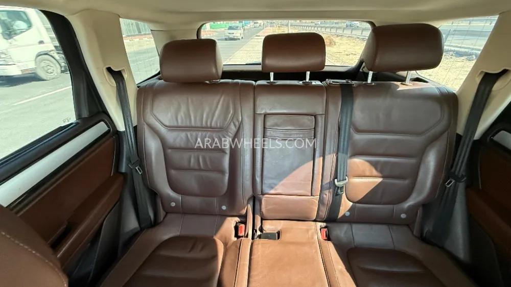 Volkswagen Touareg 2012 for Sale in Dubai Image-4