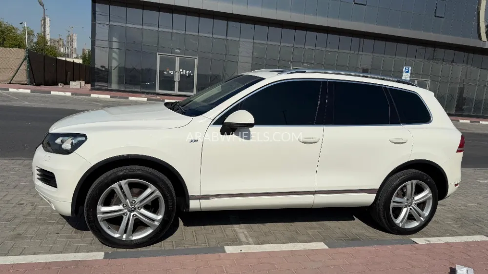 Volkswagen Touareg 2012 for Sale in Dubai Image-8