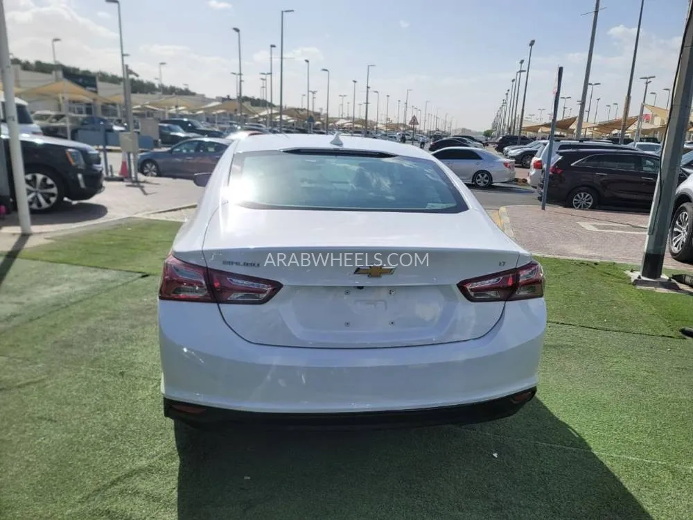 Chevrolet Malibu 2022 for Sale in Sharjah Image-9