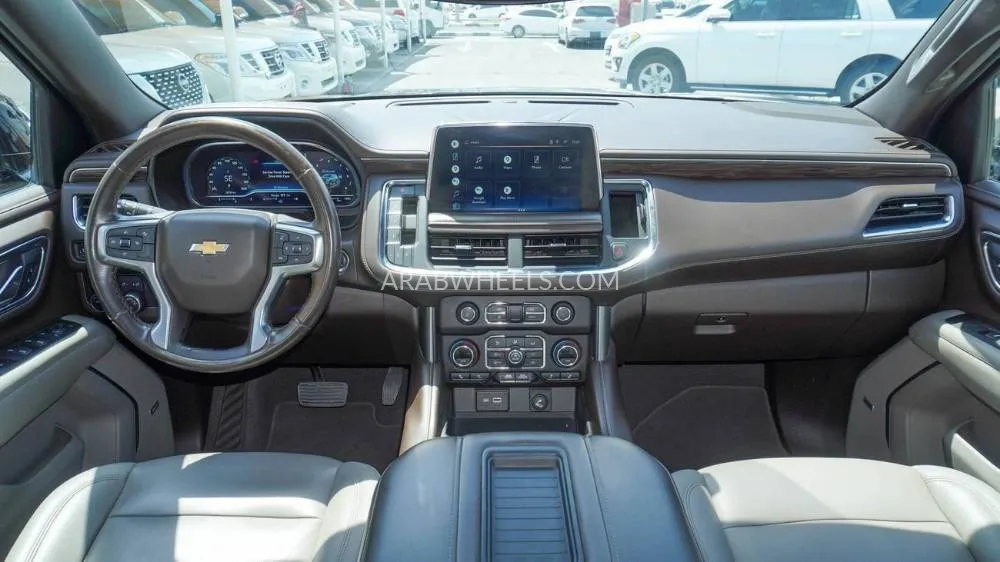 Chevrolet Tahoe 2022 for Sale in Sharjah Image-6