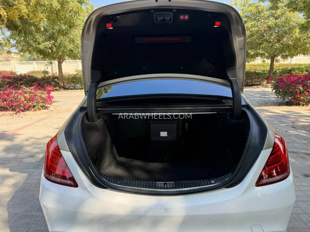 Mercedes Benz S Class 2015 for Sale in Sharjah Image-9