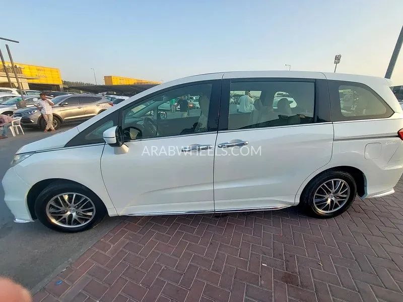 هوندا أوديسي 2019 for Sale in الشارقة Image-5