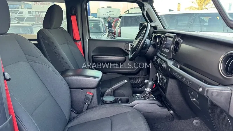 Jeep Wrangler 2021 for Sale in Dubai Image-5