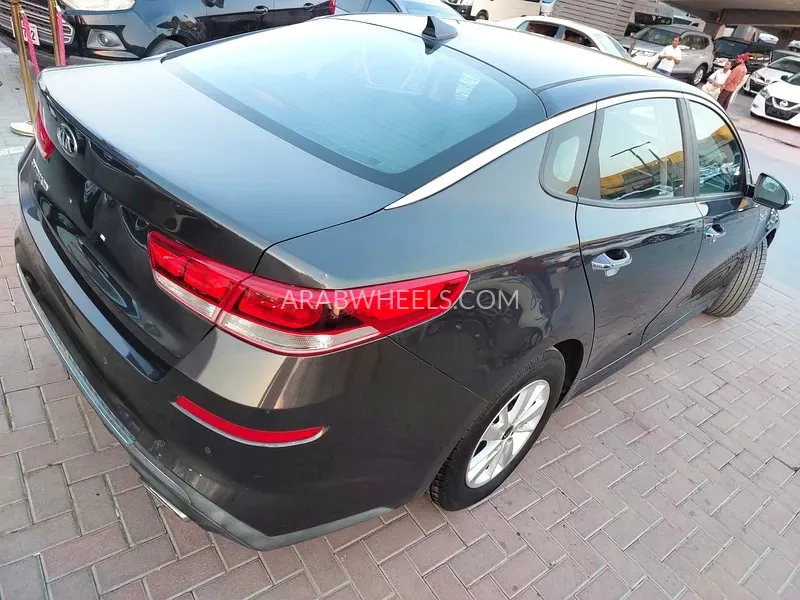 Kia Optima 2018 for Sale in Sharjah Image-5