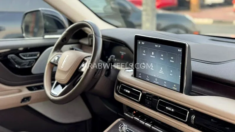 Lincoln Aviator 2023 for Sale in Dubai Image-13