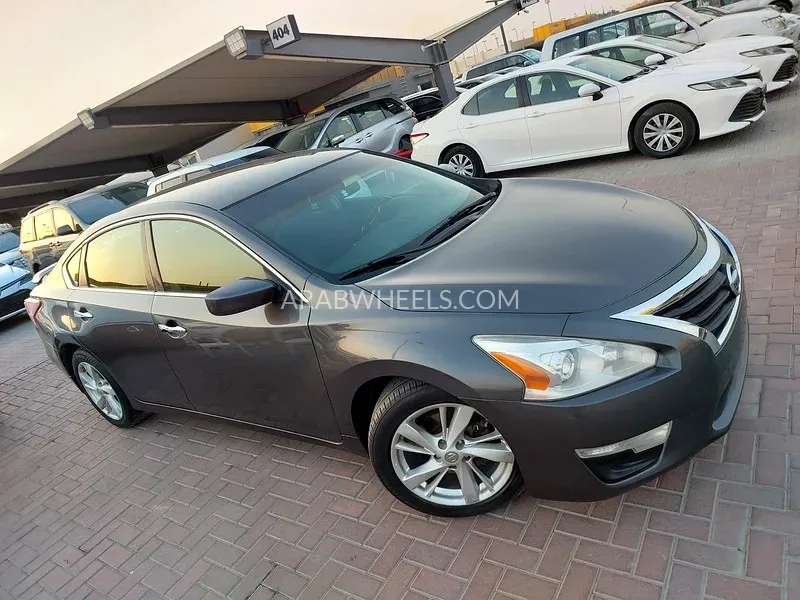 Nissan Altima 2013 for Sale in Sharjah Image-12
