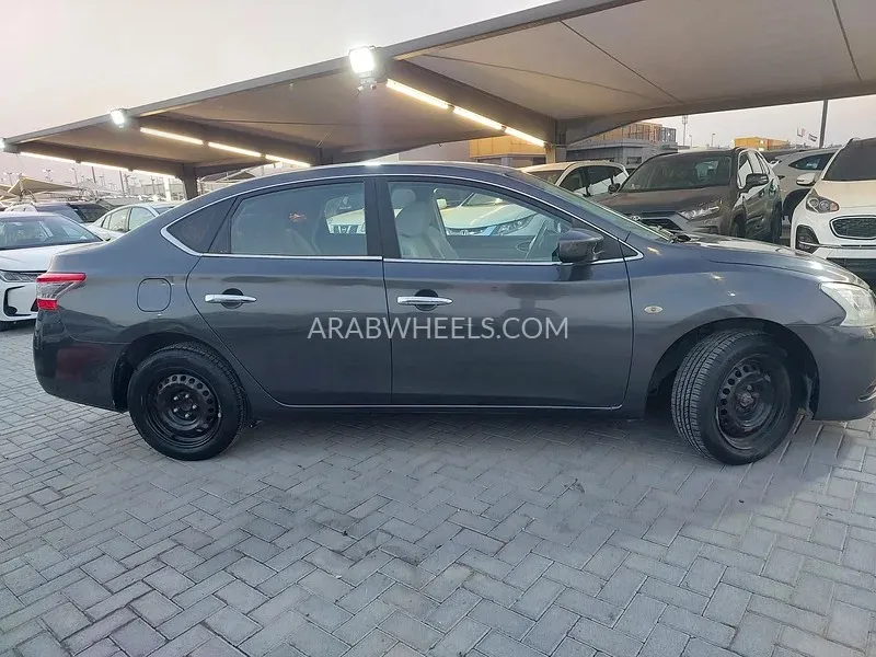 Nissan Sentra 2014 for Sale in Sharjah Image-6
