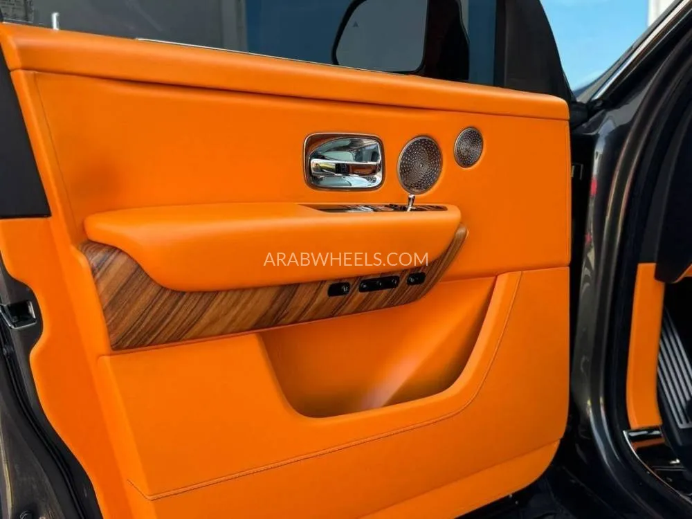 Rolls Royce Cullinan 2019 for Sale in Dubai Image-6