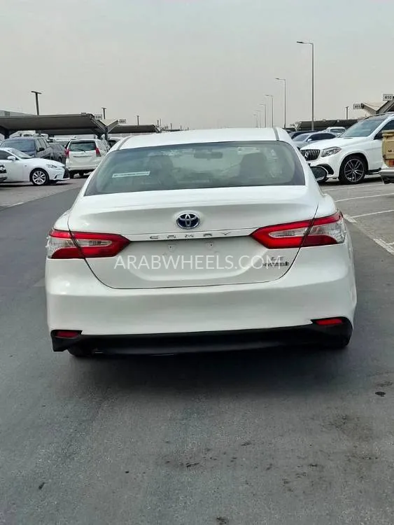 Toyota Camry 2021 for Sale in Sharjah Image-4