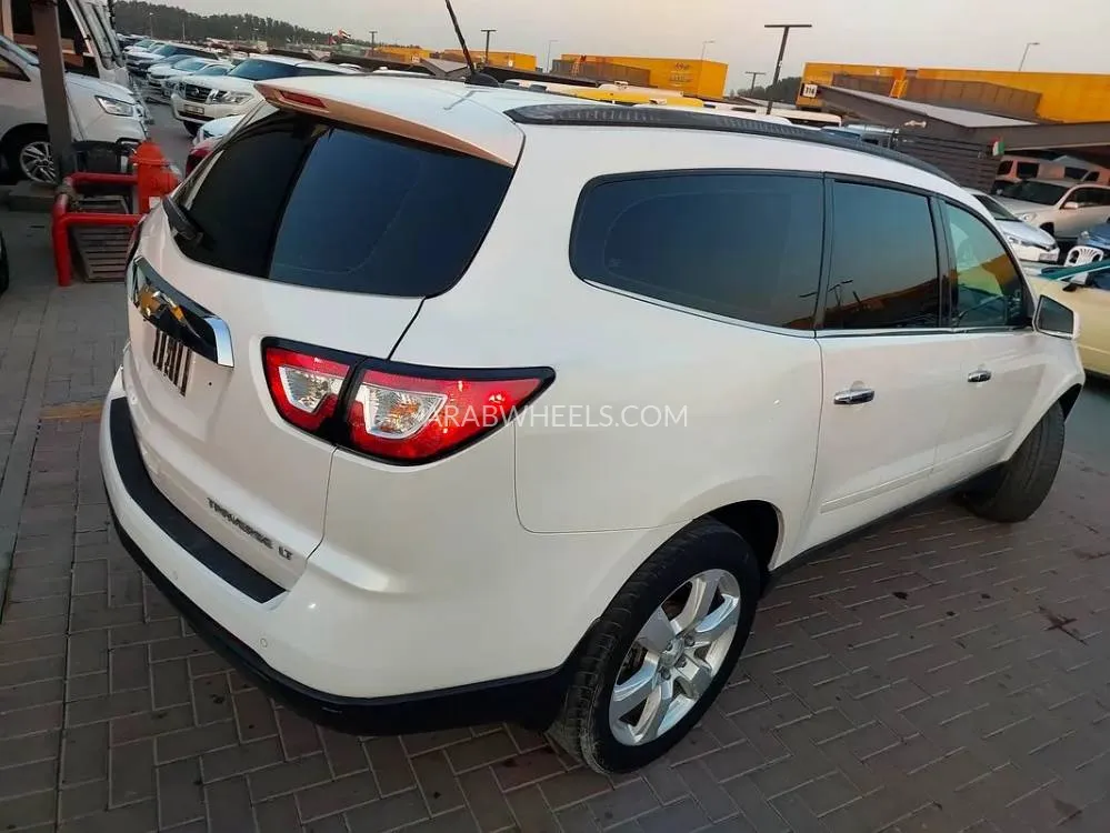 Chevrolet Traverse 2016 for Sale in Sharjah Image-7