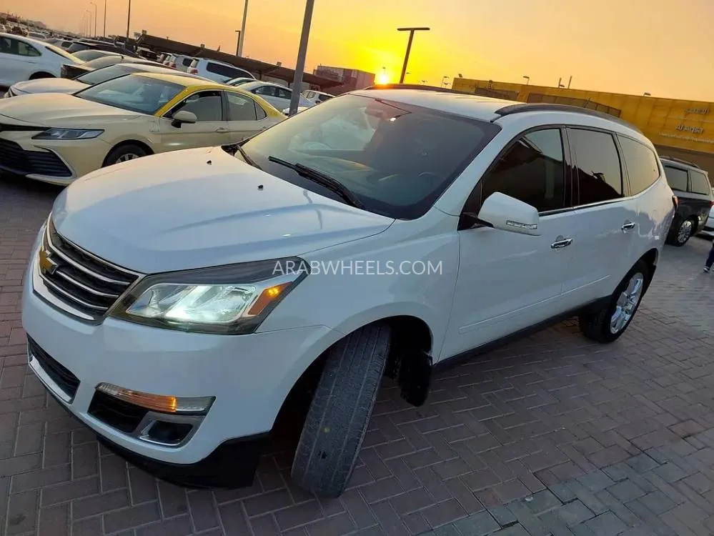 Chevrolet Traverse 2016 for Sale in Sharjah Image-9