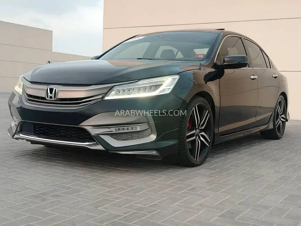 Honda Accord 2016 for Sale in Dubai Image-9